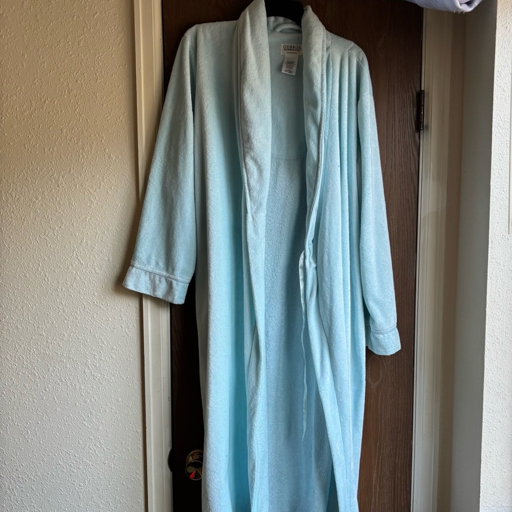 George Light Blue Plush Robe
